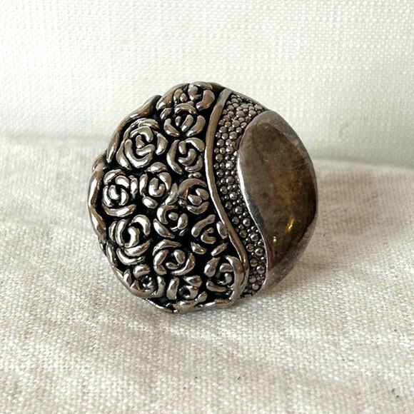 Artisan Sterling Silver Rose Dome Ring – Floral Overlay, Size 7, 1990s–2000s - Picture 6 of 7